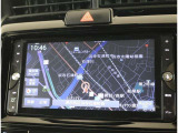純正ナビを装備。タッチパネル式で使いやすく、お出かけもラクラクです。