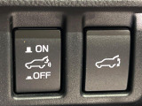 【パワーバックドア】スマートキーや運転席のボタンを押すだけでリアゲートが自動で開閉します!荷物を持っている時や、高い位置にあるバックドアを閉める際に便利な機能です♪
