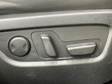 【パワーシート】スイッチ一つで簡単にシートの微調整が可能!電動だから力もいりません!快適なシートポジションにセットして、快適なドライブをお楽しみください。