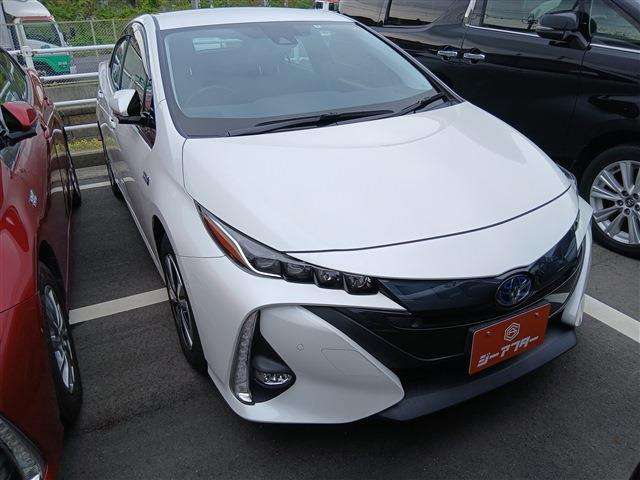 プリウスPHV 1.8 A 後期型 禁煙 純正8インチ