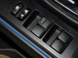 電動格納式ドアミラー・パワーウインドウを装備しています。