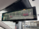 大好評「インテリジェントルームミラー」!車両後方のカメラ映像がミラーに映るので、乗員や荷物が多くても安心♪夜間や悪天候の日でもクリアな映像で視界良好です◎