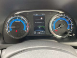 視認性の高いメーターで運転情報を的確に把握できます!