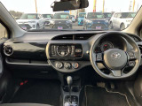 見通しのよいすっきりとした視界で、誰でも運転しやすいです。運転のしやすさは疲れにくさにも繋がります