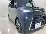 明るいライトが夜道を明るく照らしてくれます。 運転する上で、道路状況をいかに早く認識できるか重要なポイントです。 白色光が暗い道も明るく照らしてくれますよ。