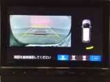 バックでの車庫入れも安心です! リアカメラが付いているバックモニター付のナビを装備しております。バンパーについているソナーや、操作線もついており距離感も画面から確認できます。
