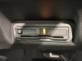 いまや快適なカーライフに欠かせないETCが付いています。