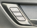 【メモリー機能付きパワーシート】ドライバーごとに設定したシート位置を記憶して、ボタン一つで切り替えできる便利な機能!運転する方が複数名いらっしゃるご家庭におすすめです♪