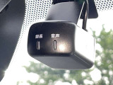 ドライブレコーダー装備です!もしもの時やあおり運転など、映像記録は証拠になるのであると安心ですね!