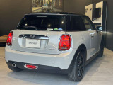 かわいいテールのデザインはほかの車にはない魅力があります。ひと目で&ldquo;MINI&rdquo;とわかるデザインです。