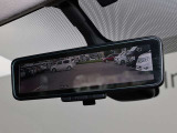 車両後方を映し出します・スマートルームミラー装備です。