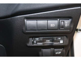 運転席右側の操作部です。
