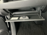 車が大好きなスタッフが心をこめて接客いたします。お客様一人一人のお車に対する思いや気持ちをうかがい、充実した時間が過ごせるよう努めます。