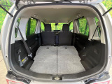 普段のお買い物や通勤、送迎等に十分な荷室スペースを確保しております。セカンドシートを倒すと、大きな荷物の積載も可能です♪