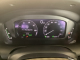 マルチインフォメーション・ディスプレイでは、燃費や車速、ホンダセンシング機能の注意表示など表示され、快適な運転に。