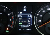 【クリアランスソナー】警告音と表示で、障害物の確認をアシスト♪縦列駐車時や駐車場・車庫などでの取り回しをサポートします。