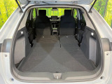 後席を格納すると、これだけの広さが!シーンに合わせたシートアレンジで、大きな荷物も積むことが出来ます♪