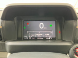 ホンダセンシング装着車となっております。衝突軽減ブレーキ、誤発進抑制機能、歩行者事故低減ステアリング、路外逸脱抑制機能、アダプティブクルーズコントロール、車線維持支援システム他、安全運転を幅広く支援。