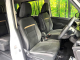 運転席シート廻りは使用感も少なく、良好な状態となっています。丁寧に使われていたことがよくわかりますね。