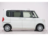 県内13店舗にて常時500台以上ダイハツ車を展示中です。見て、触って、納得のいく一台をぜひ見つけてください。