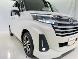 明るいライトが夜道を明るく照らしてくれます。 運転する上で、道路状況をいかに早く認識できるか重要なポイントです。 白色光が暗い道も明るく照らしてくれますよ。