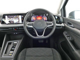 運転席のパワーウインドのスイッチパネルの画像です。擦れや傷もなく綺麗な状態です。