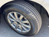 夏タイヤを装着しております。