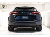 URUS Performante Nero Helene