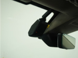 ◆ドライブレコーダー◆映像・音声などを記録する自動車用の装置です。 もしもの事故の際の記録はもちろん、旅行の際の思い出としてドライブの映像を楽しむことができます。