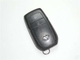 【スマートキー】簡単便利機能♪キーを取り出さずにドアを施錠&解錠。クルマの始動も可能です。
