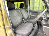 運転席シート廻りは使用感も少なく、良好な状態となっています。丁寧に使われていたことがよくわかりますね。