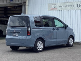 バックカメラが付いているのでバックでの車庫入れも安心です。