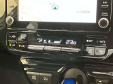 選択した温度に室内温度を自動的に調整してくれます。快適にドライブできますよ♪