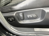 【パワーシート】スイッチ一つで簡単にシートの微調整が可能!電動だから力もいりません!快適なシートポジションにセットして、快適なドライブをお楽しみください。