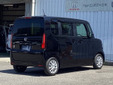 バックカメラが付いているのでバックでの車庫入れも安心です。