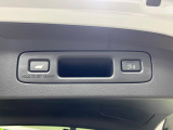 【パワーバックドア】スマートキーや運転席のボタンを押すだけでリアゲートが自動で開閉します!荷物を持っている時や、高い位置にあるバックドアを閉める際に便利な機能です♪