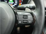 ◆アダプティブクルーズコントロール◆予め設定した車速内でクルマが自動的に加減速。前走車との適切な車間距離を維持しながら追従走行します。【LKAS】車線維持支援システムでステアリング操作を支援。