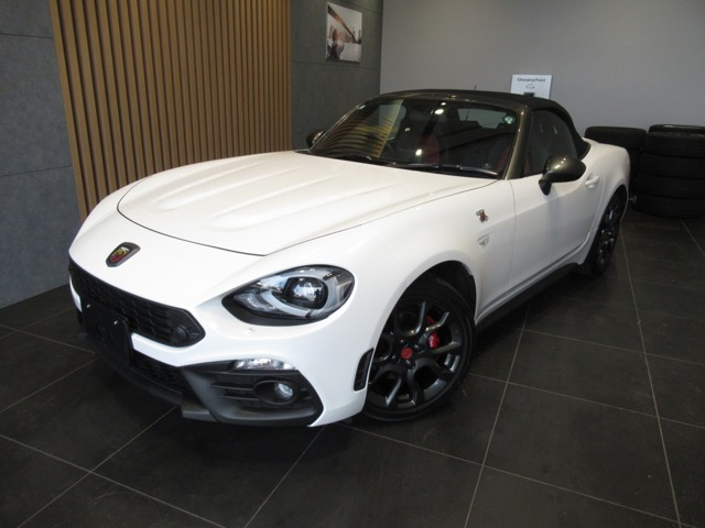 アバルト124スパイダー  AT RHD