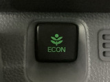 ★ECONスイッチ★ エコドライブを加速しよう!スイッチをONにすると、運転の仕方によるロスを抑え込み燃費をよくするようクルマが頑張ります(*^ー^*)燃費向上にチャレンジ♪