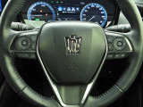 ハンドルにはステアリングスイッチが付いていますので、オーディオの操作が出来、目線をそらすことも少ないので、安全運転に役立ちます!!