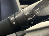 AUTOの位置にセットしておくと、暗くなったら自動でライトの点灯をサポートしてくれます!高速道路でのトンネル通過時など便利です!