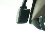 ◆ドライブレコーダー◆映像・音声などを記録する自動車用の装置です。 もしもの事故の際の記録はもちろん、旅行の際の思い出としてドライブの映像を楽しむことができます。