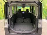普段のお買い物や通勤、送迎等に十分な荷室スペースを確保しております。セカンドシートを倒すと、大きな荷物の積載も可能です♪