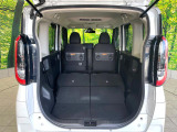 普段のお買い物や通勤、送迎等に十分な荷室スペースを確保しております。セカンドシートを倒すと、大きな荷物の積載も可能です♪