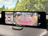【360&deg;ビューモニター】専用のカメラにより、上から見下ろしたような視点で360度クルマの周囲を確認することができます☆死角部分も確認しやすく、狭い場所での切り返しや駐車もスムーズに行えます。