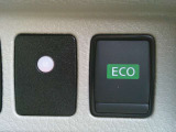 実質燃費を向上させる、ECOモード機能付き!走行中にナビ操作やTVを映すことができる、便利なTVキットを装備しています♪