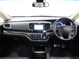 操作性に優れた運転席となります!小物入れや各ボタンの配置にこだわり、使いやすいです!座り心地もよく視認性も良好なのでロングドライブもお任せ下さい!