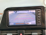バックカメラも付いて車庫入れも安心です。