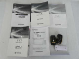 取扱説明書、メンテナンスノートが揃っています。スマートキーは、カギを取り出す手間がなく施錠開錠・エンジン始動ができる便利なキーです。