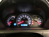 とっても見やすいメーターです。夜間時はラグジュアリーな気分にさせてくれる照明が魅力ですので、夜のドライブも楽しみになりますよ♪